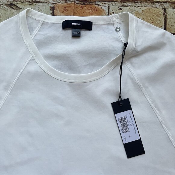 $78 Diesel Women’s T-Bren Short A T-Shirt Loose Oversized Fit Size 2XS - Picture 9 of 13